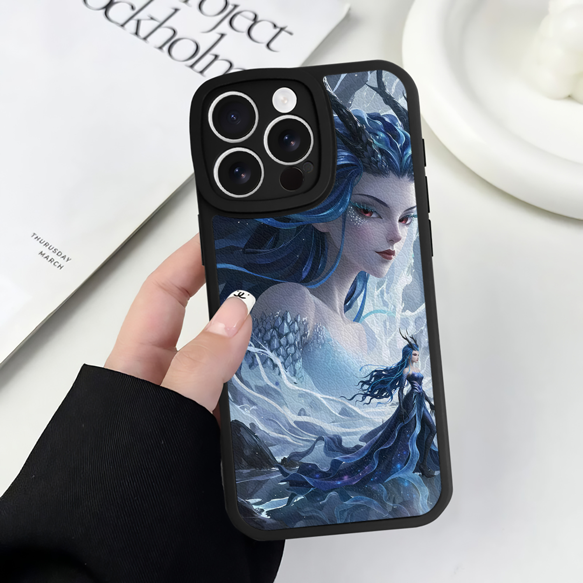 （画像用） Ne Zha 2 ナタ 魔童の大暴れ 【iPhone 16シリーズ対応】シリコンスマホケース（レザー調） 材質：シリコン